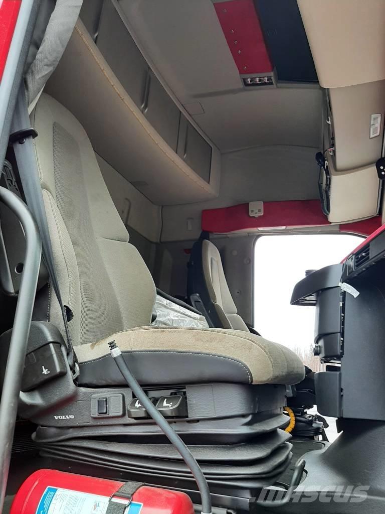 Volvo FH 13 キャブ付きシャーシ