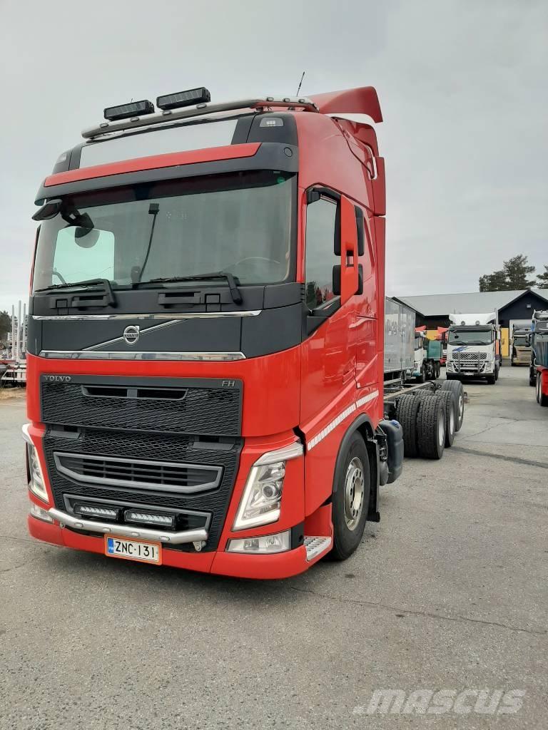 Volvo FH 13 キャブ付きシャーシ