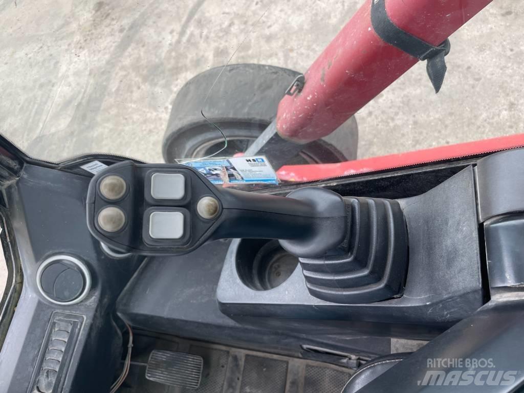 JCB R260 スキッドステアローダー