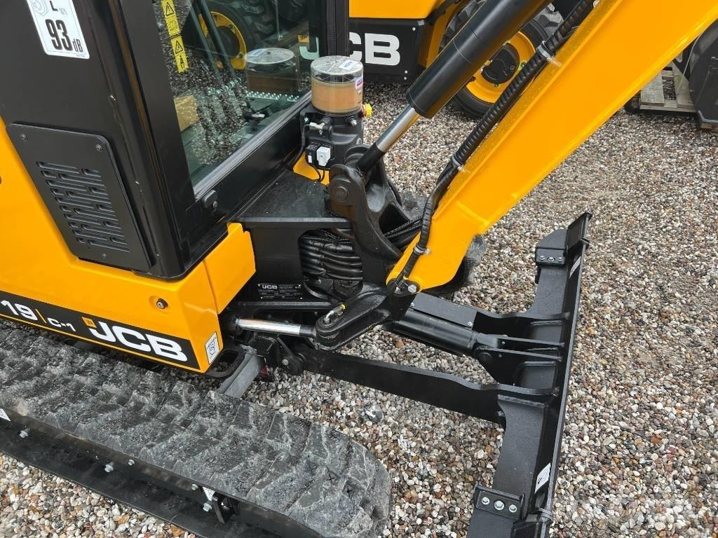 JCB 19 C-1 ミニ油圧ショベル 7t以下（ミニユンボ・ミニディガー）