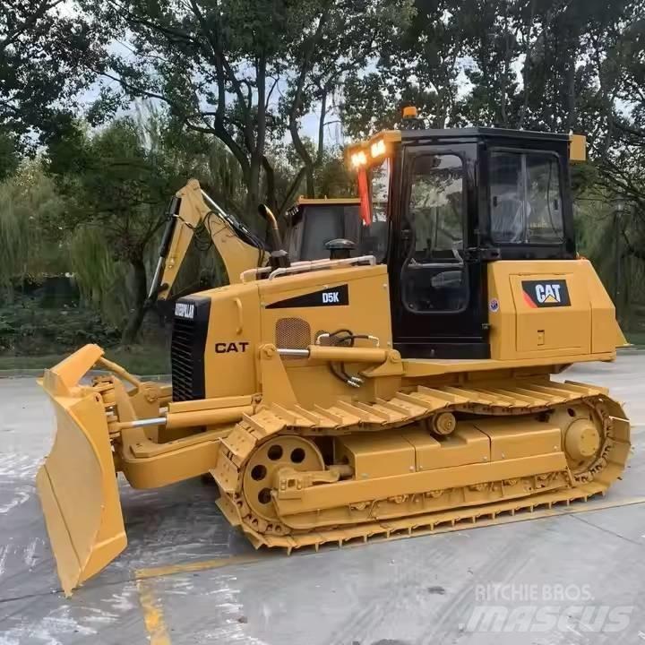 CAT D 5 K ブルドーザー