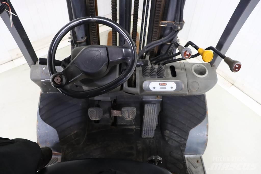 TCM FD25T3 ディーゼル・軽油