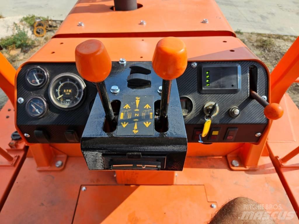 Ditch Witch HT 150 トレンチャー