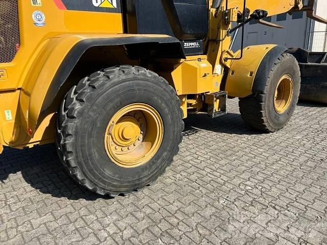 CAT 938 M ホイールローダー・タイヤショベル