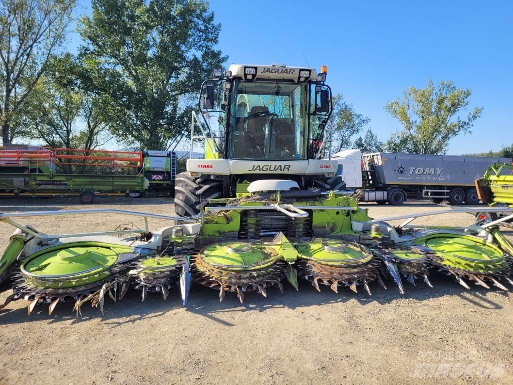 CLAAS Jaguar 870 自走式フォレージハーベスター