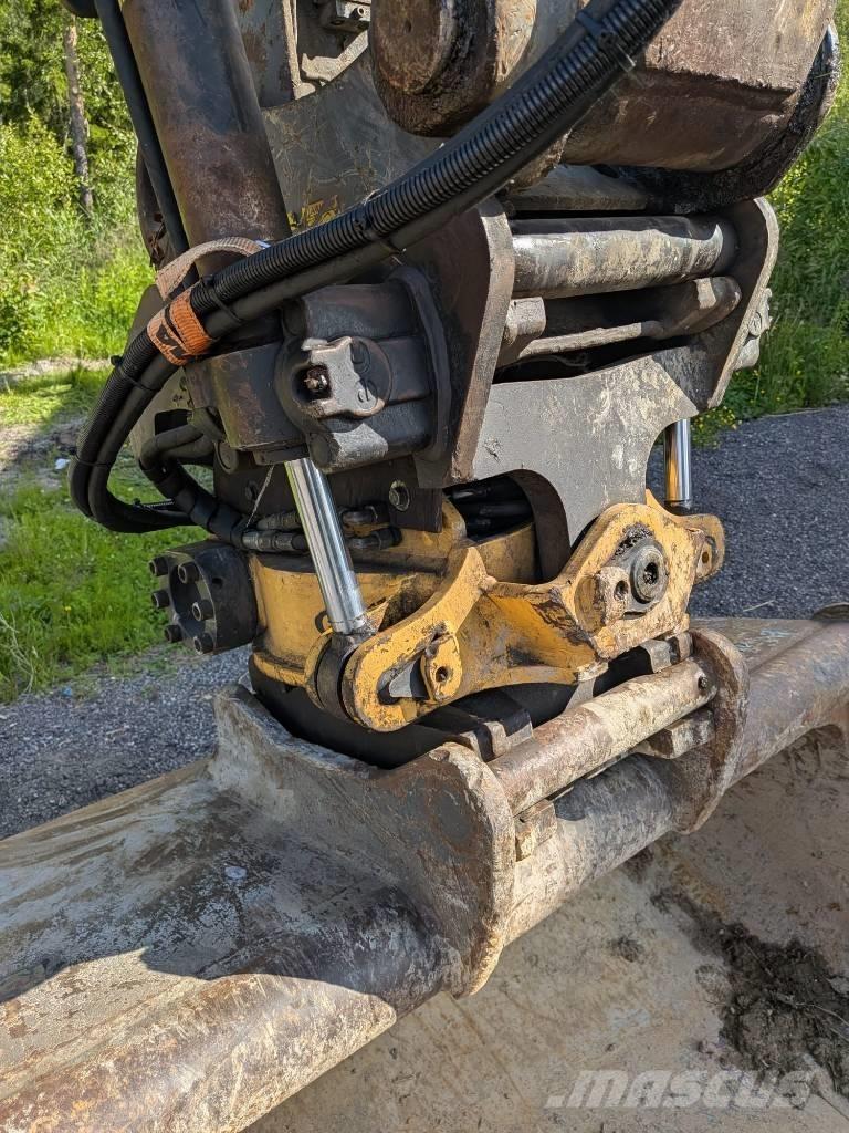 Volvo EC 140 C L 大型油圧ショベル12t以上（パワーショベル・ユンボ）