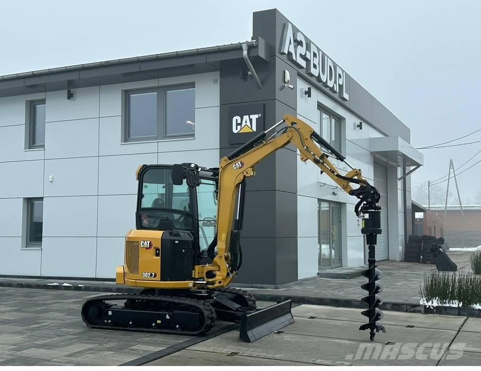 CAT 302.7 CR ミニ油圧ショベル 7t以下（ミニユンボ・ミニディガー）