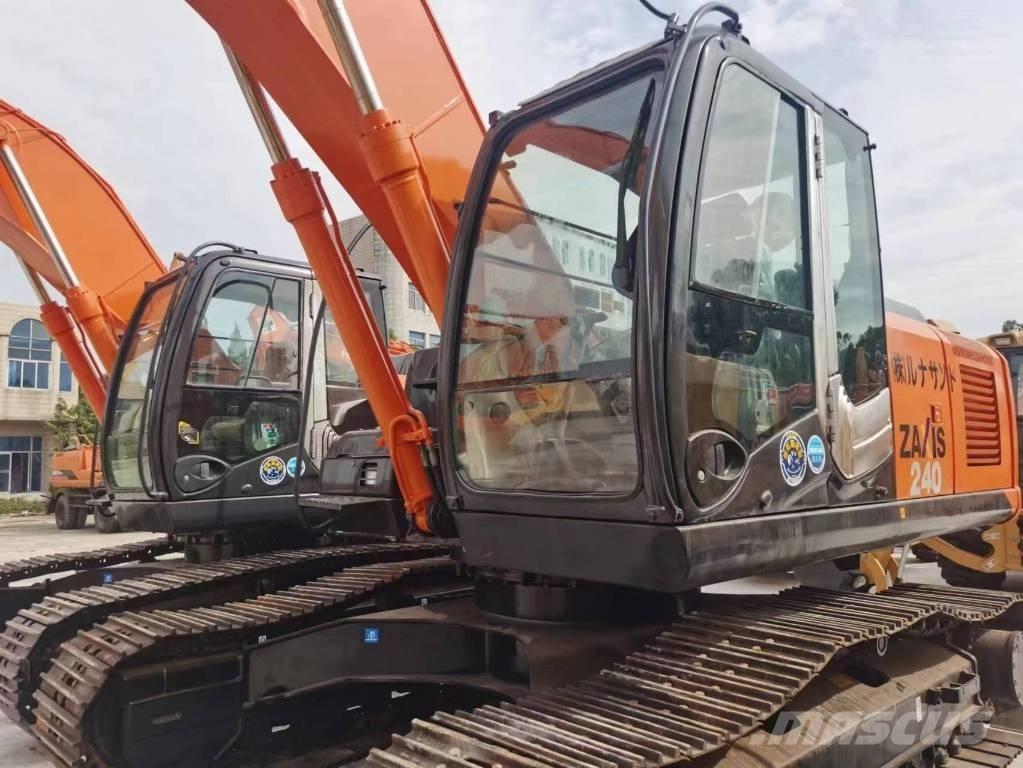 Hitachi ZX 240 大型油圧ショベル12t以上（パワーショベル・ユンボ）