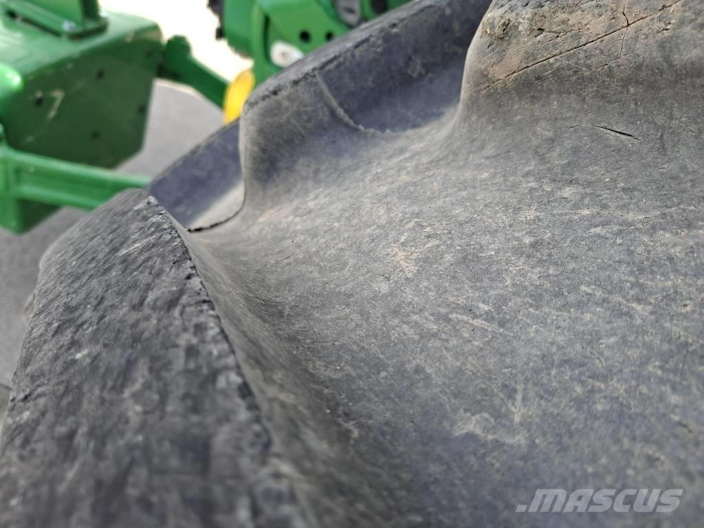John Deere 6R 250 トラクター