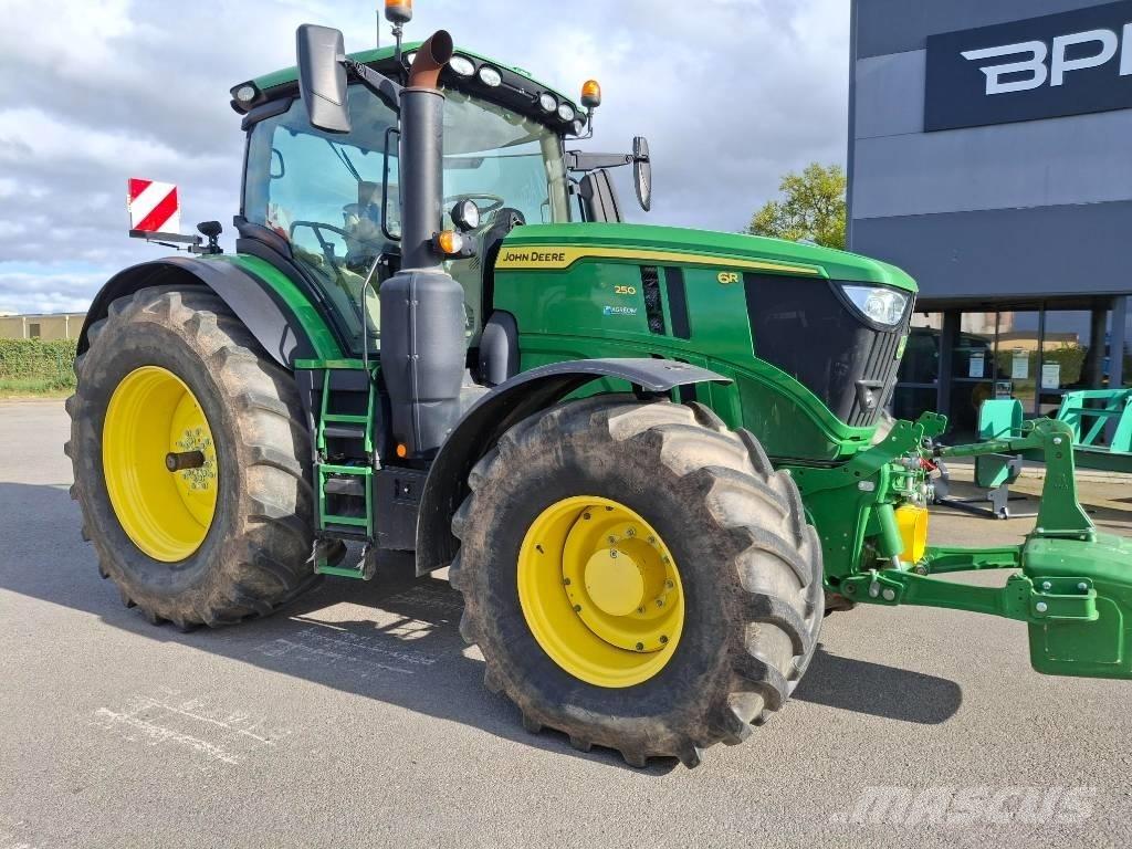 John Deere 6R 250 トラクター