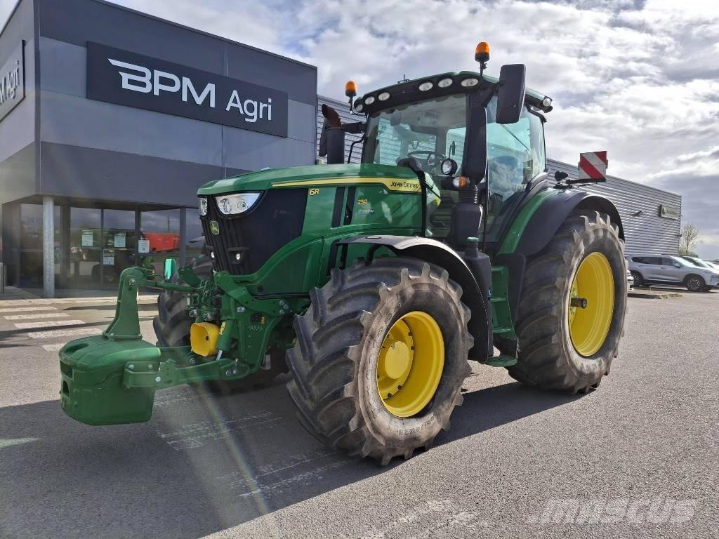 John Deere 6R 250 トラクター