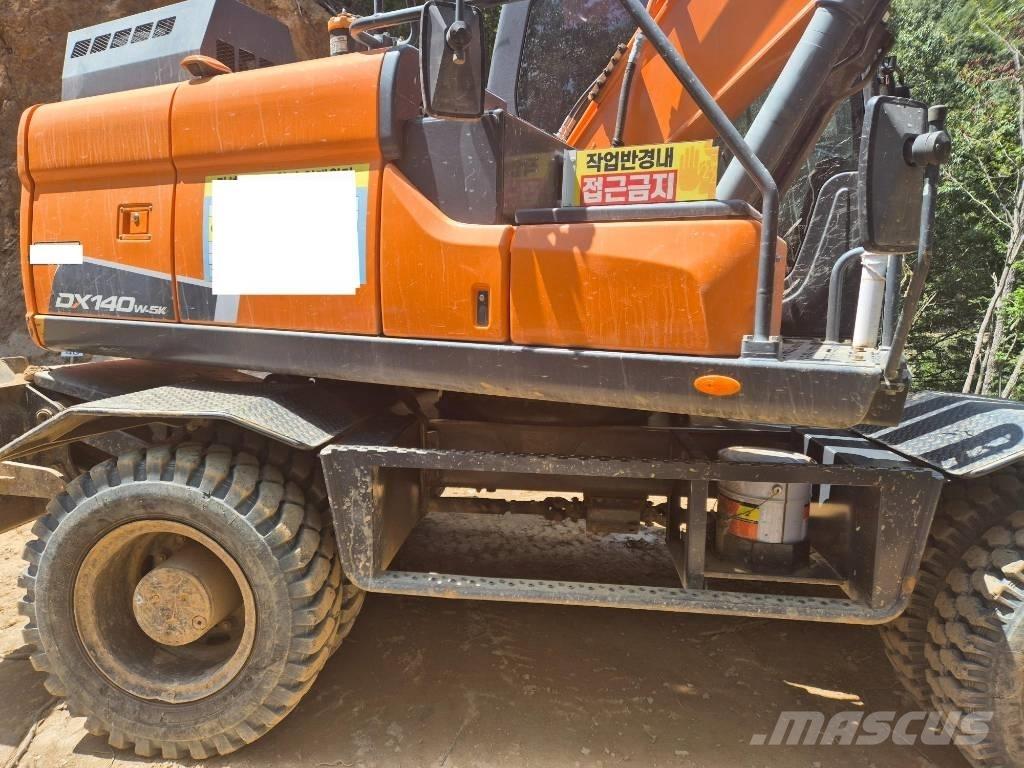 Doorne-Daf DX140W-5 ホイール式油圧ショベル（パワーショベル・ユンボ・バックホー）
