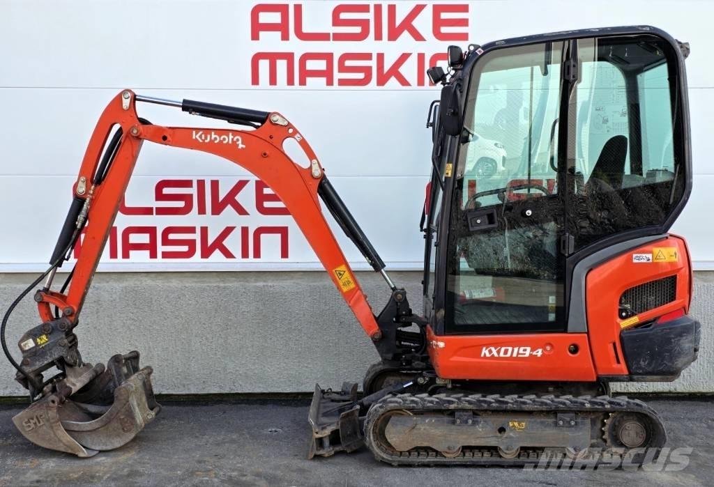 Kubota KX 019-4 ミニ油圧ショベル 7t以下（ミニユンボ・ミニディガー）