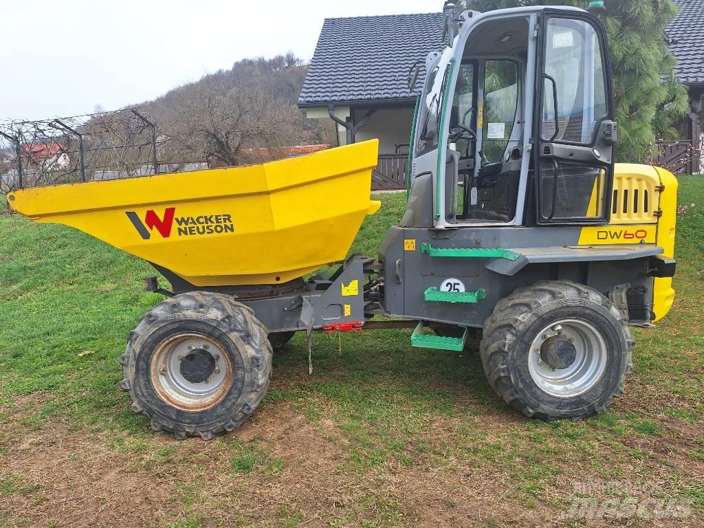 Wacker Neuson DW 60 サイト　ダンプ