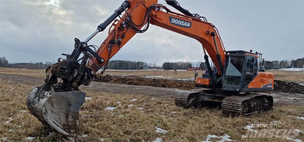 Doosan DX300 LC-5 大型油圧ショベル12t以上（パワーショベル・ユンボ）