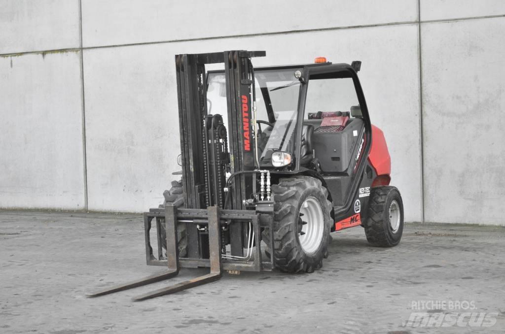 Manitou MC 30-4 ディーゼル・軽油