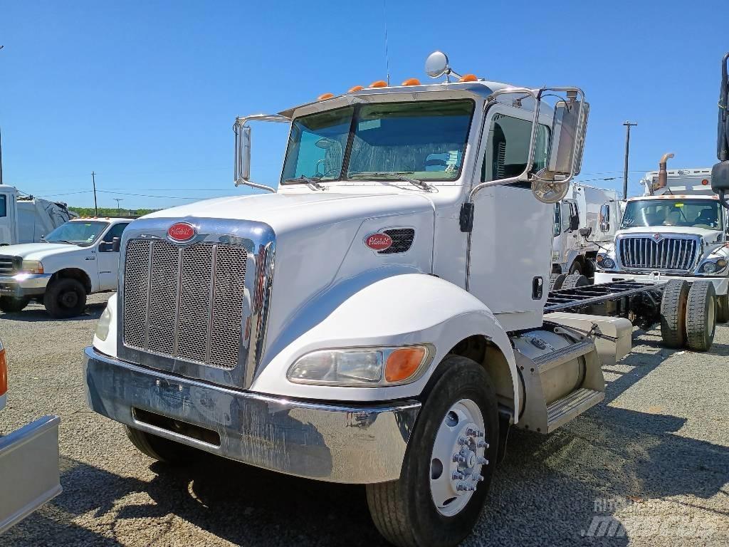 Peterbilt 335 塵芥車、パッカー車