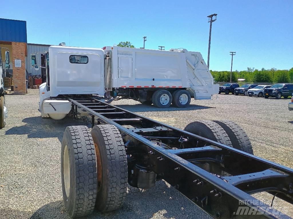 Peterbilt 335 塵芥車、パッカー車