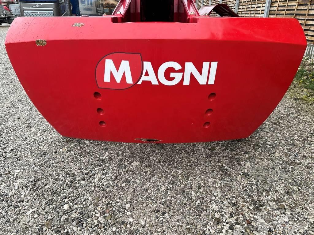 Magni DTBJ 30 RT ブームリフト　直伸型