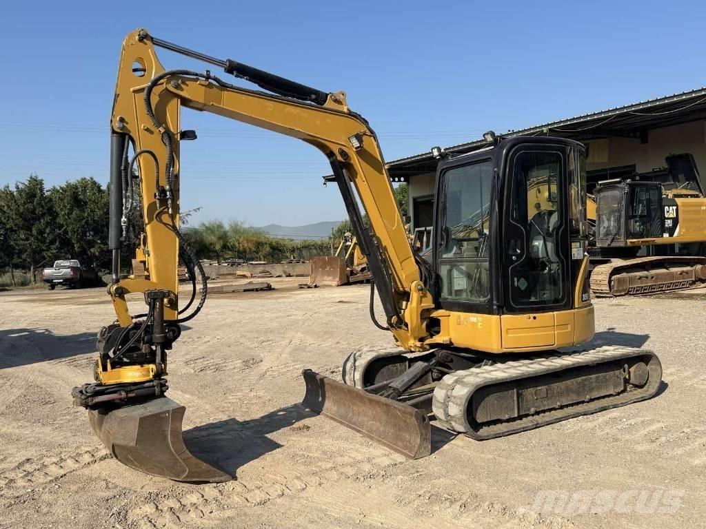 CAT 305 C CR ミニ油圧ショベル 7t以下（ミニユンボ・ミニディガー）