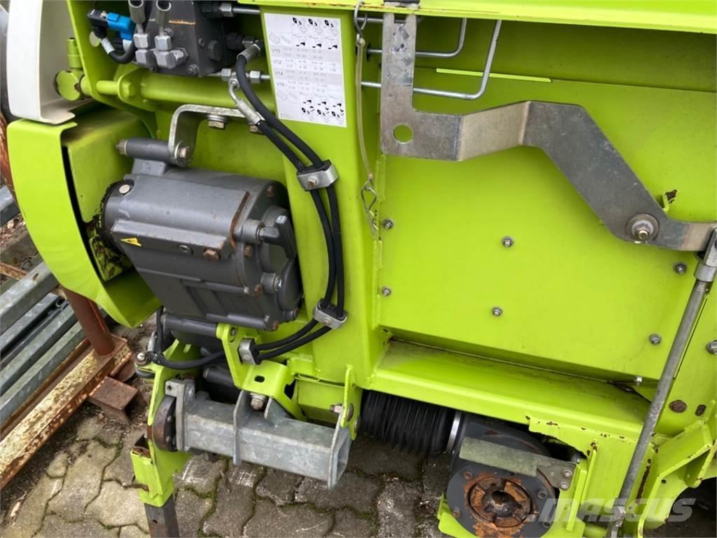 CLAAS JAGUAR 950 フォレージハーベスター