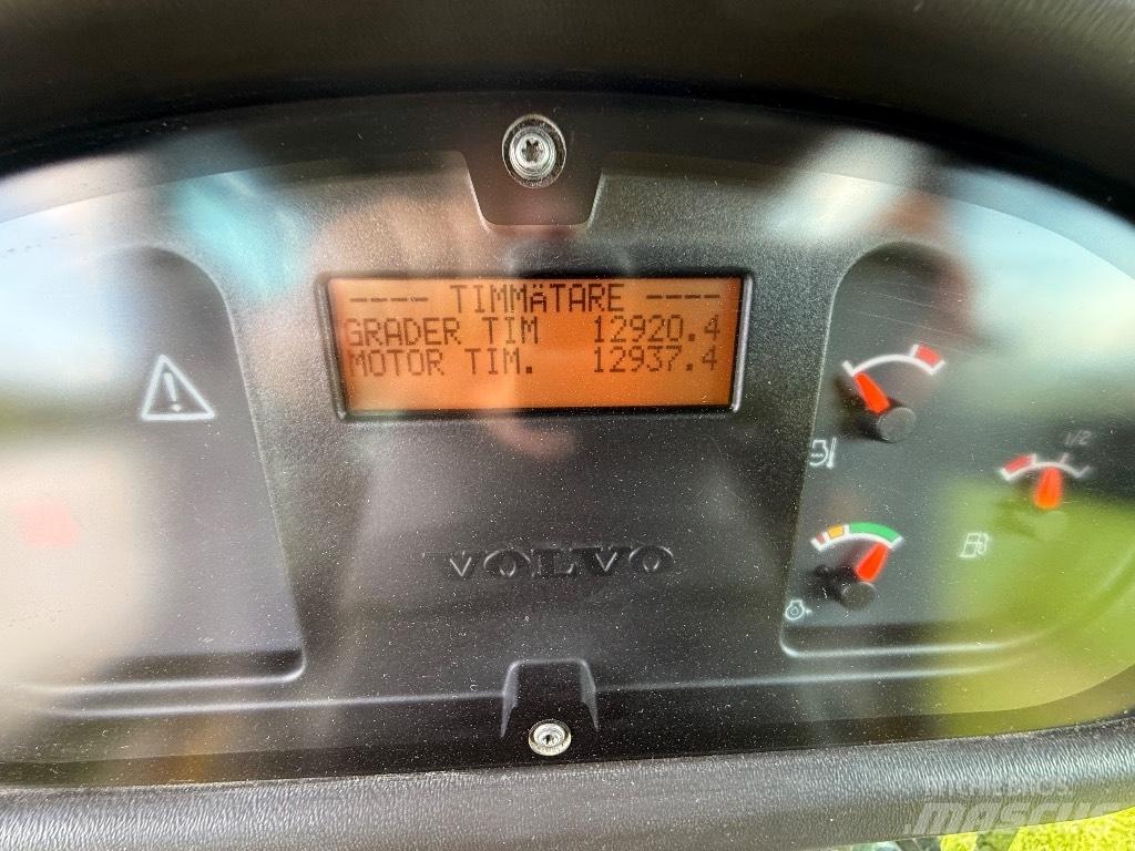 Volvo G946B モーターグレーダー