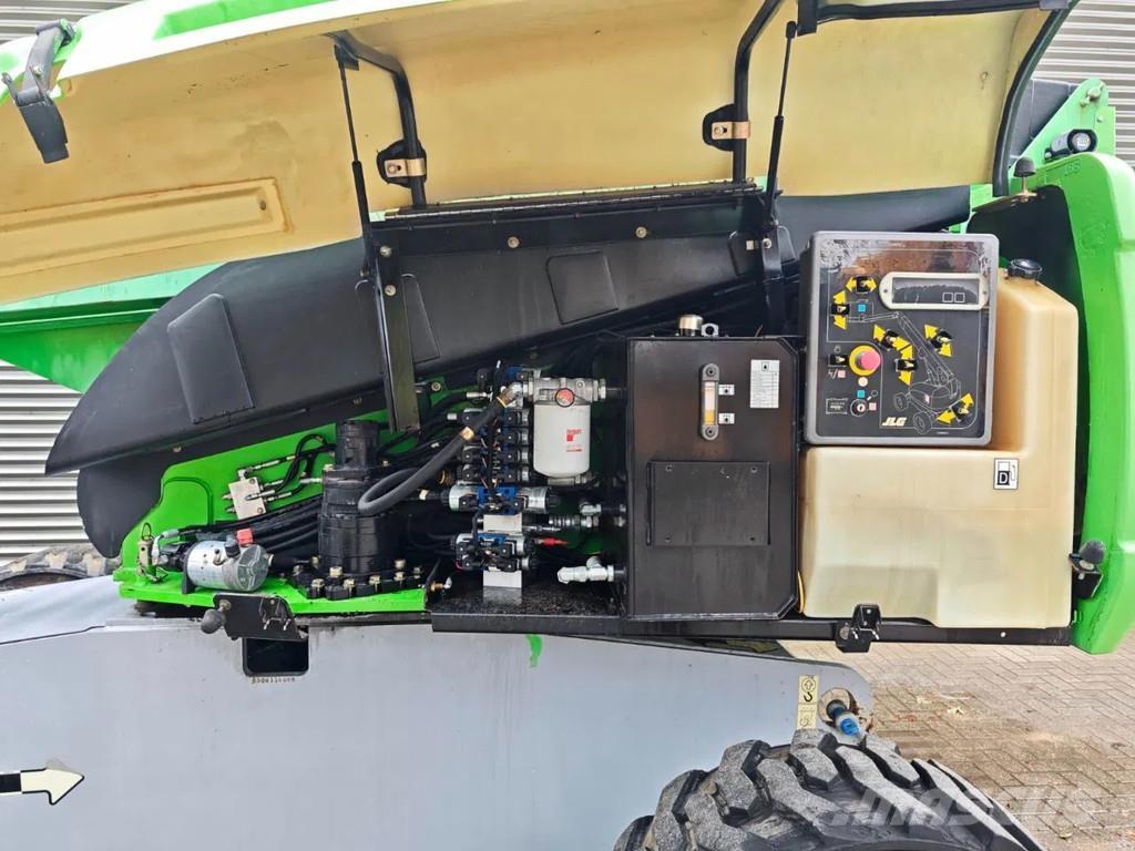 JLG 660 SJ ブームリフト　直伸型