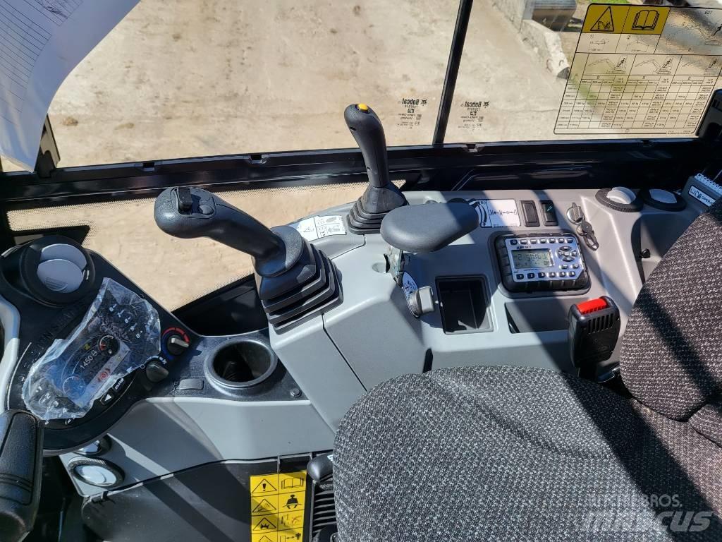 Bobcat E 27 Z ミニ油圧ショベル 7t以下（ミニユンボ・ミニディガー）