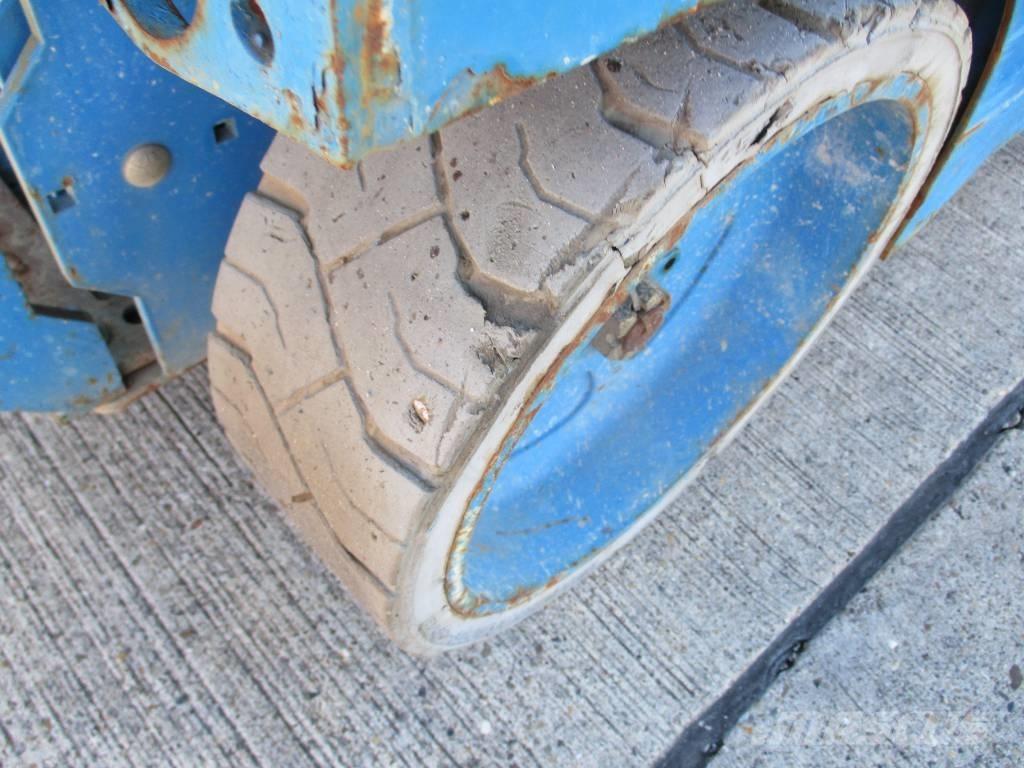 Genie GS 2632 (059) シザースリフト