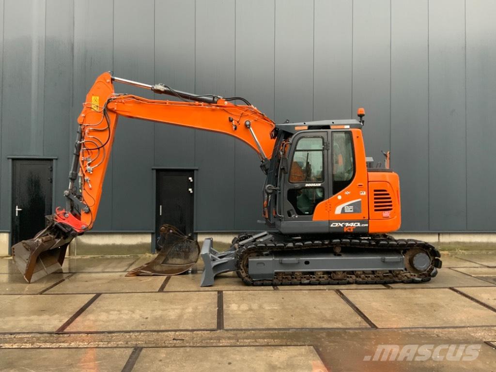 Doosan DX 140 LCR 大型油圧ショベル12t以上（パワーショベル・ユンボ）