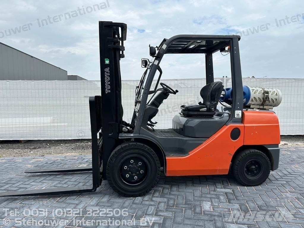 Toyota 02-8FGJF35 LPGフォークリフト