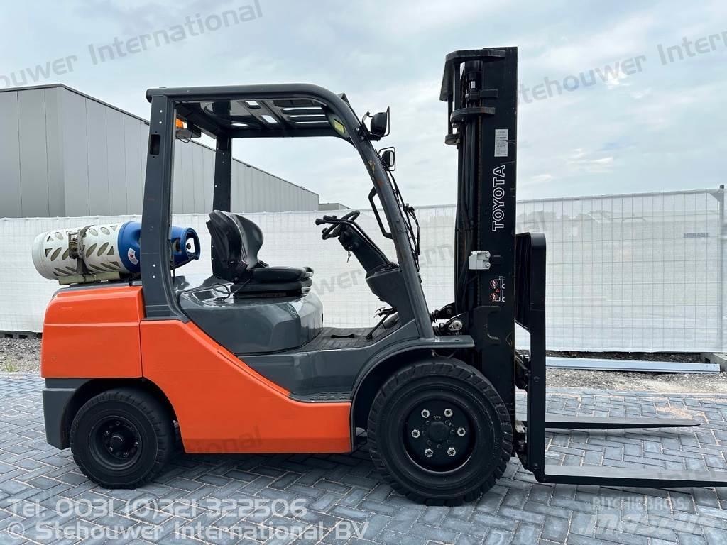 Toyota 02-8FGJF35 LPGフォークリフト