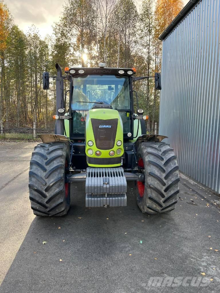 CLAAS Arion 640 CIS トラクター