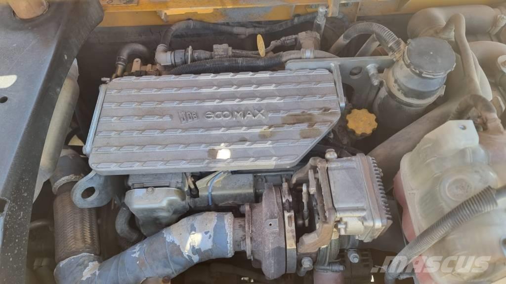 JCB JS 220 Plus 大型油圧ショベル12t以上（パワーショベル・ユンボ）