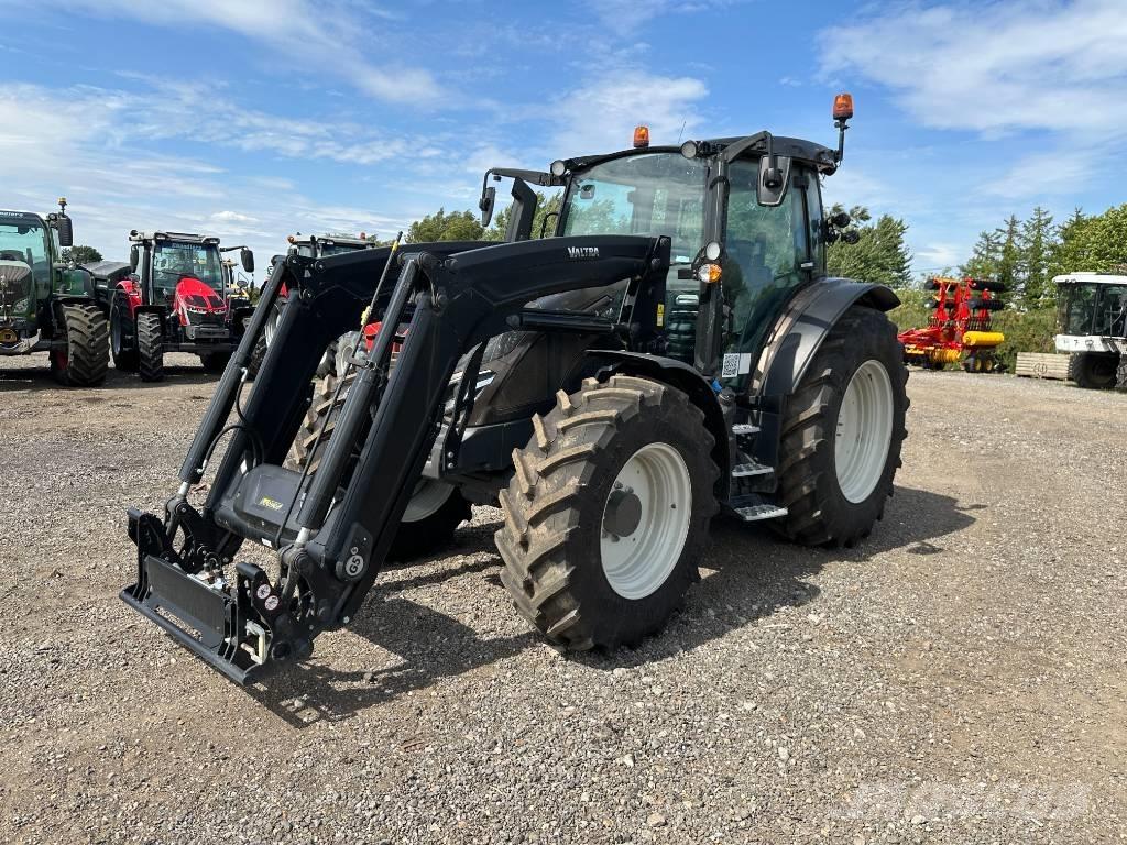 Valtra G 135 A トラクター