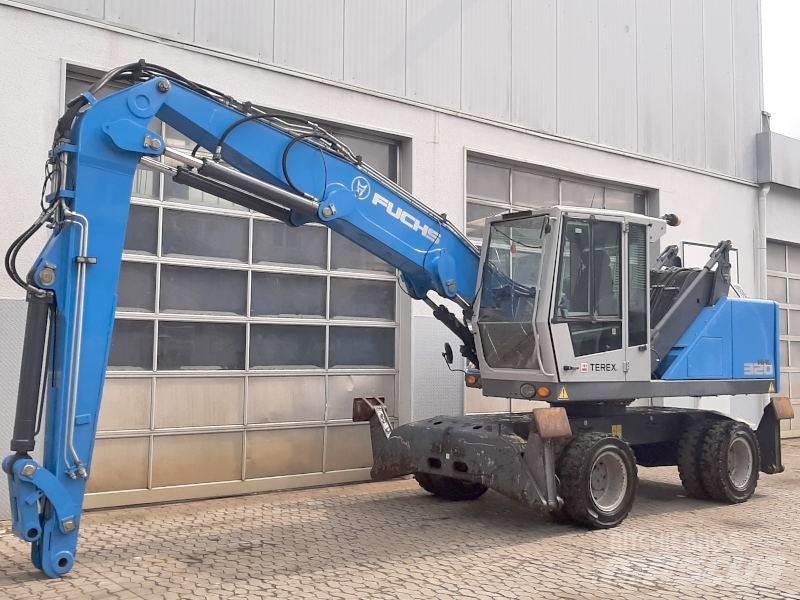 Fuchs MHL 320 F 廃棄物／工業産廃処理機