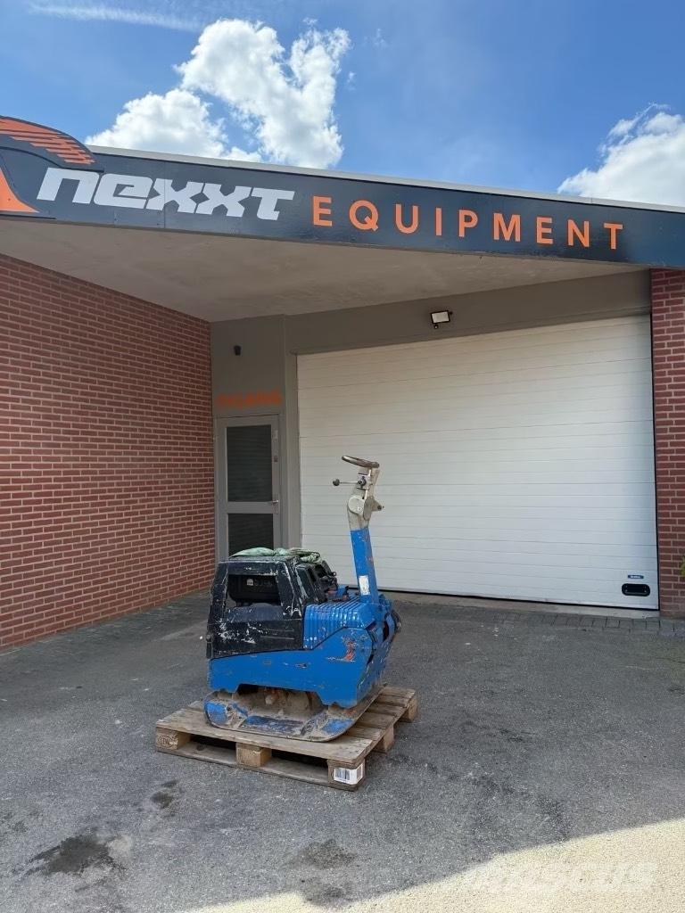 Ammann AVH 6020 プレートコンパクター