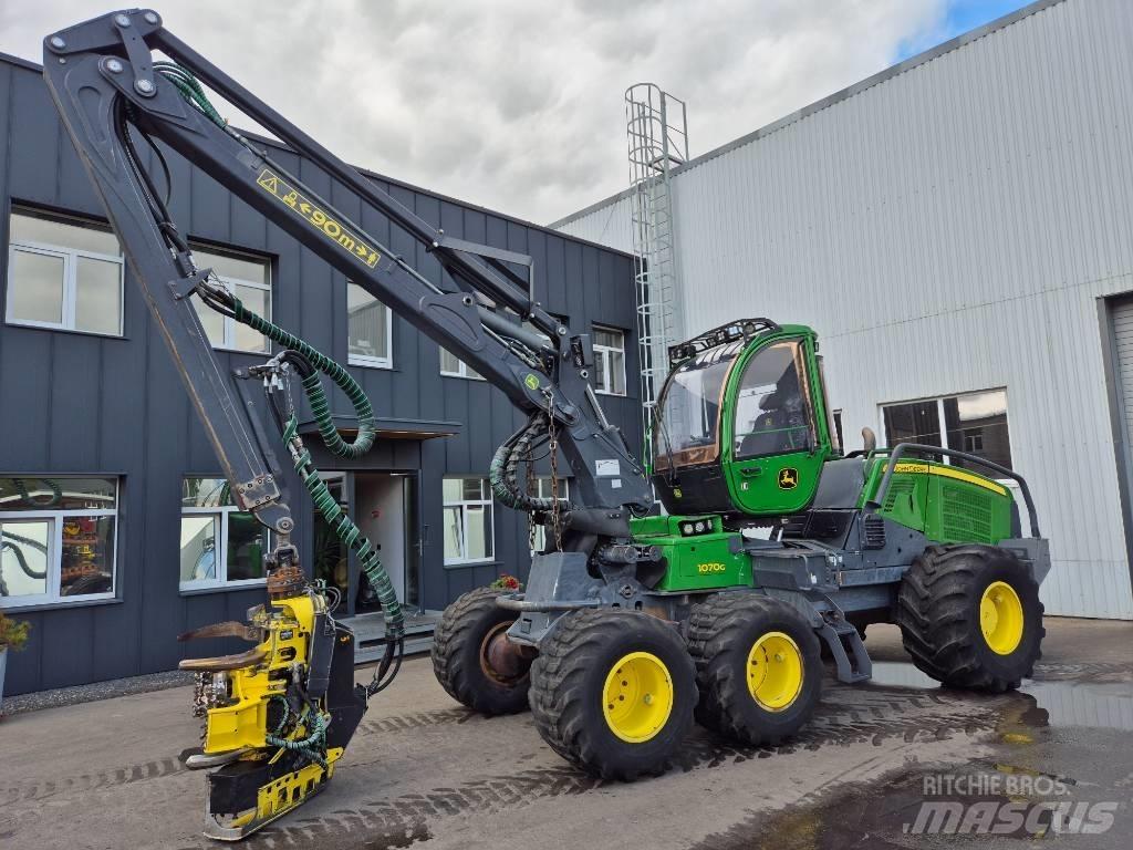 John Deere 1070 G ハーベスター