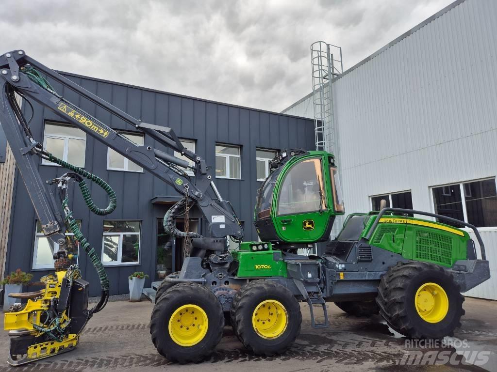 John Deere 1070 G ハーベスター