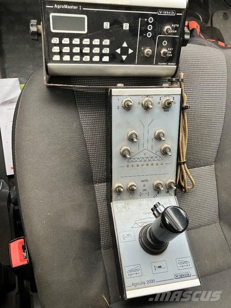 Lindus 4000 24 meter 牽引型スプレイヤー
