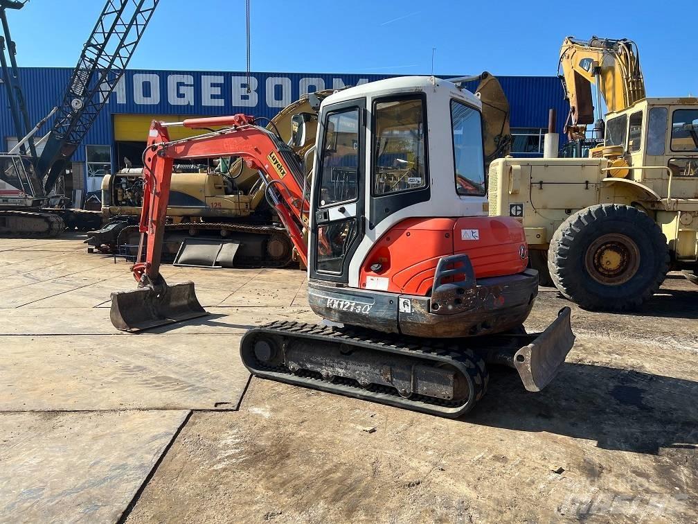 Kubota KX 121-3 ミニ油圧ショベル 7t以下（ミニユンボ・ミニディガー）
