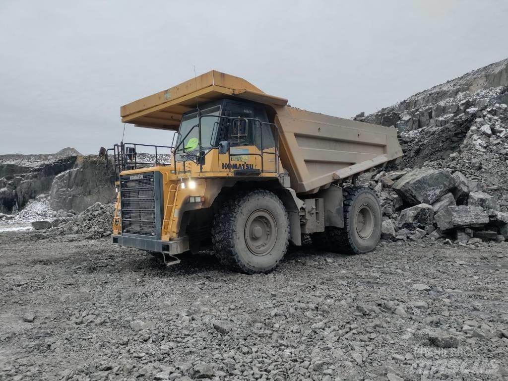 Komatsu HD605-7 リジットフレーム式ダンプトラック