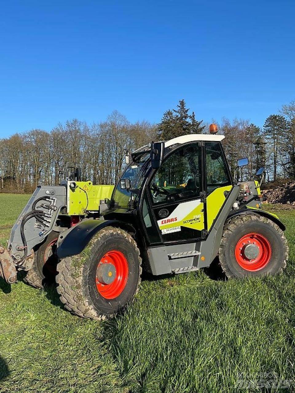 CLAAS SCORPION 756 ブームリフト　直伸型