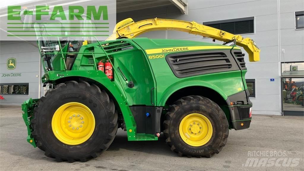 John Deere 8500i 自走式フォレージハーベスター