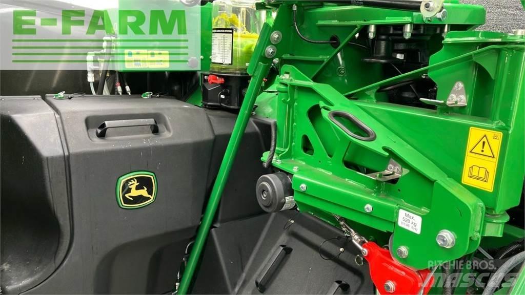 John Deere 8500i 自走式フォレージハーベスター