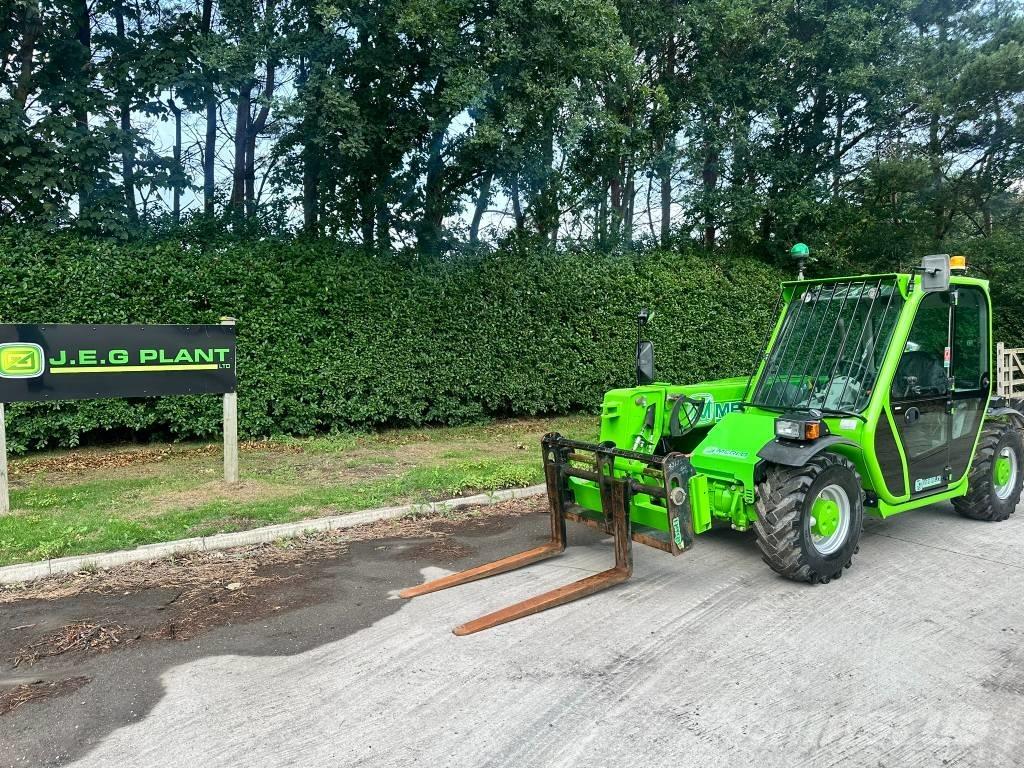 Merlo P 25.6 テレスコーピックハンドラー