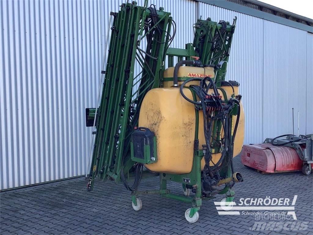 Amazone UF 1200 牽引型スプレイヤー