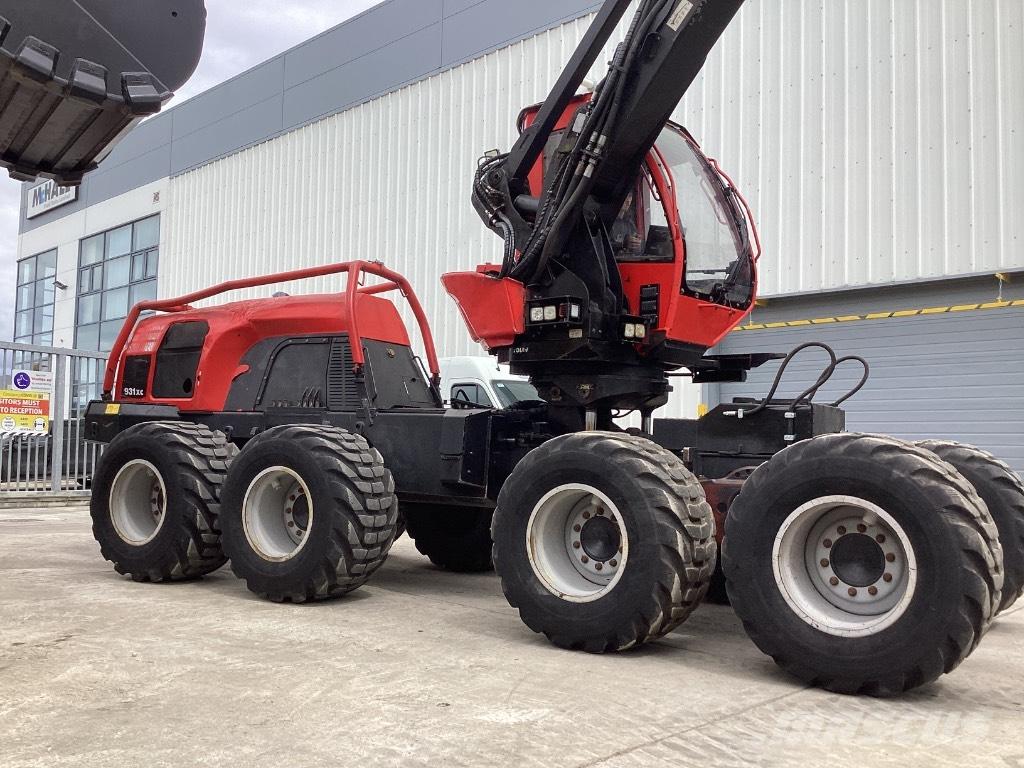 Komatsu 931 XC ハーベスター