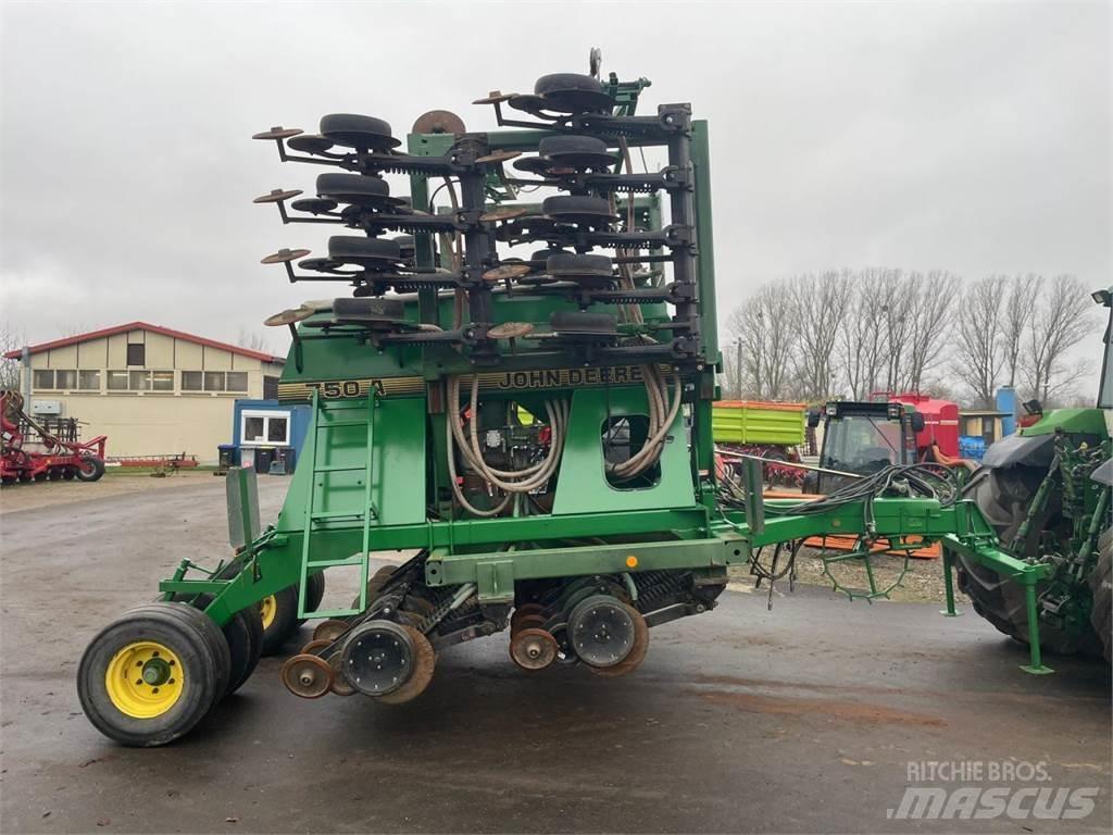 John Deere 750A 6m 種蒔き機械