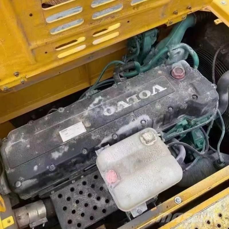 Volvo EC 360 大型油圧ショベル12t以上（パワーショベル・ユンボ）